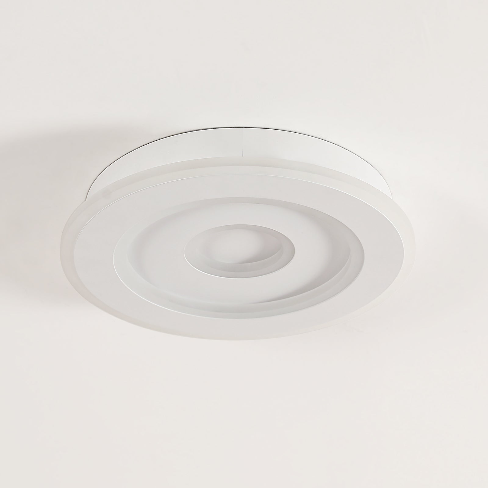 Deckenleuchte – Weißer Acrylrahmen, warmes Licht