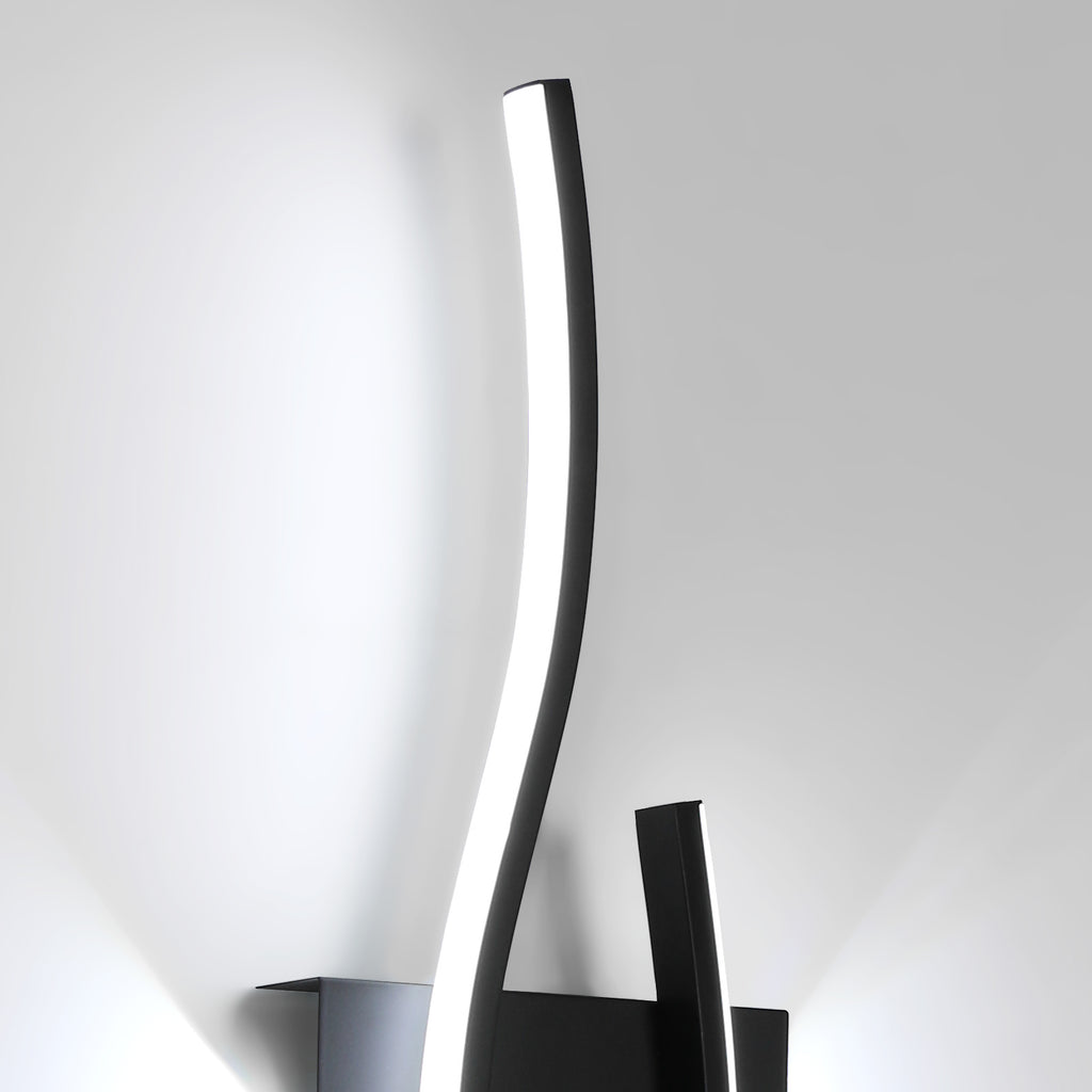 Wandleuchte - schwarzer Aluminiumrahmen, weißes Licht