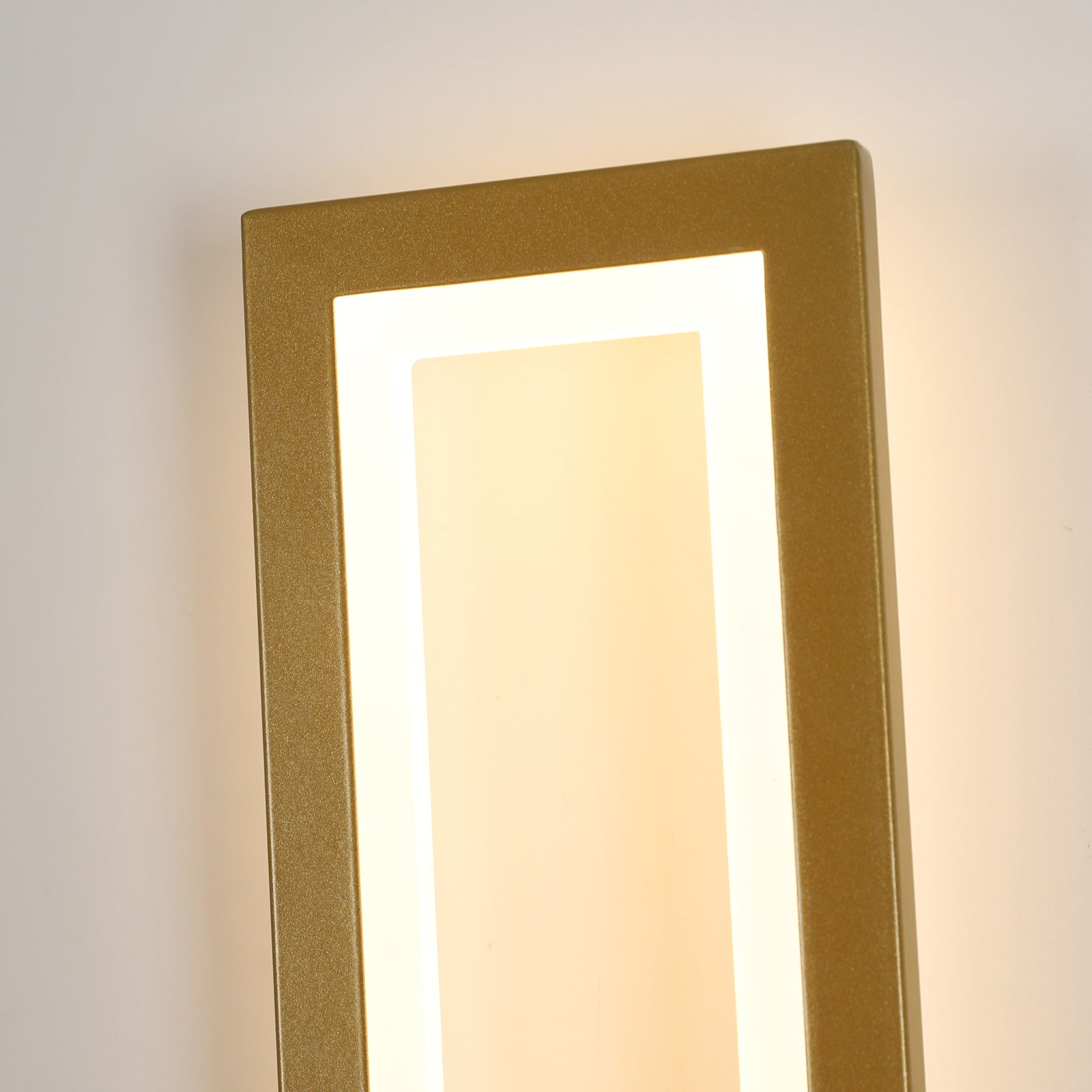 Wandleuchte – Goldener Acrylrahmen, Warmweißes Licht