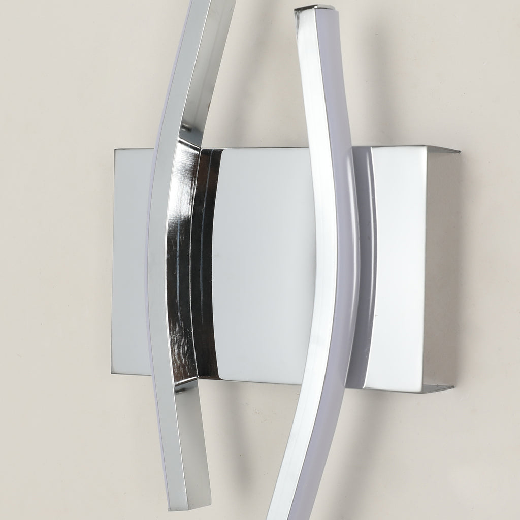 Wall Light - Chrome Aluminium Frame, Warm Light
