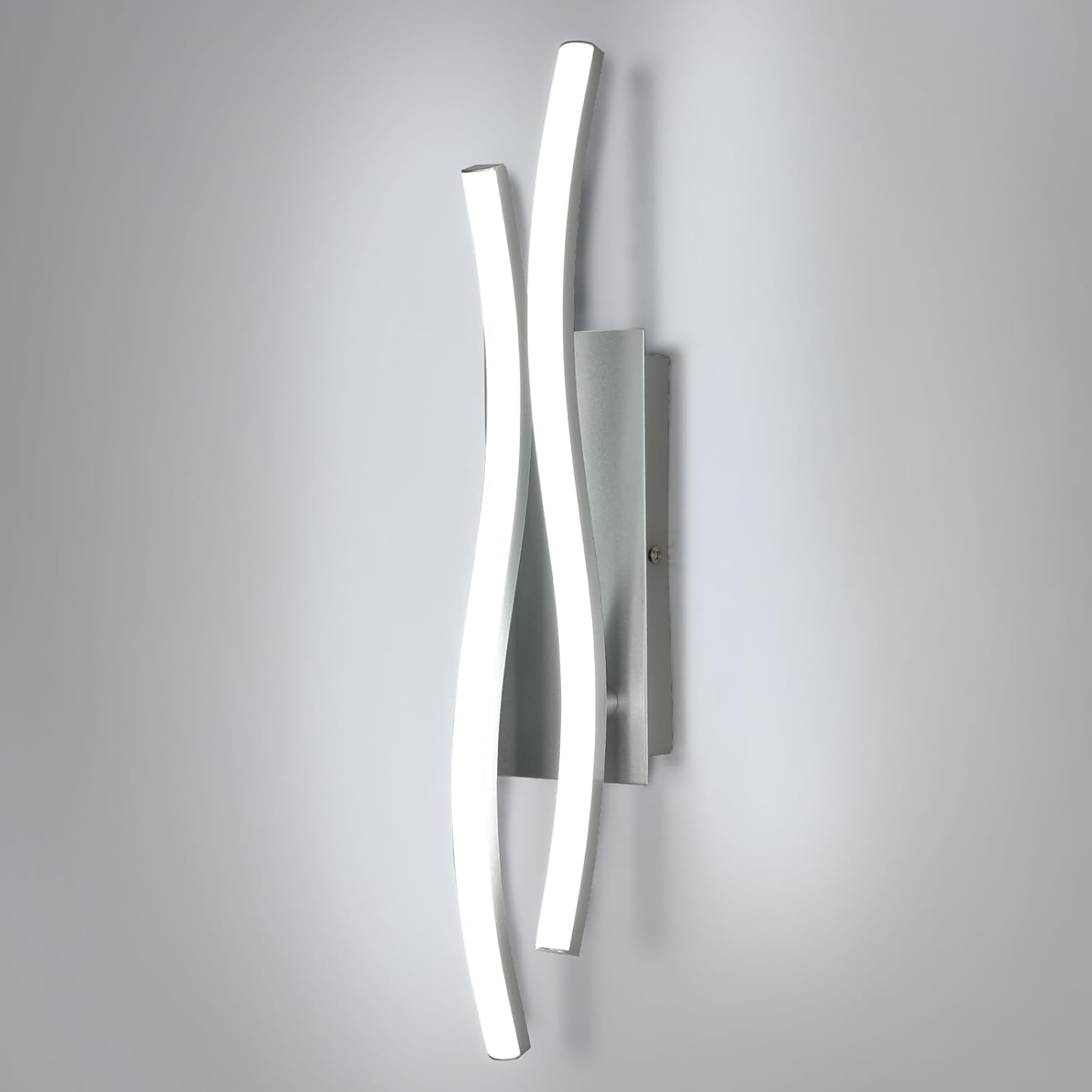 Wandleuchte – silberner Aluminiumrahmen, weißes Licht