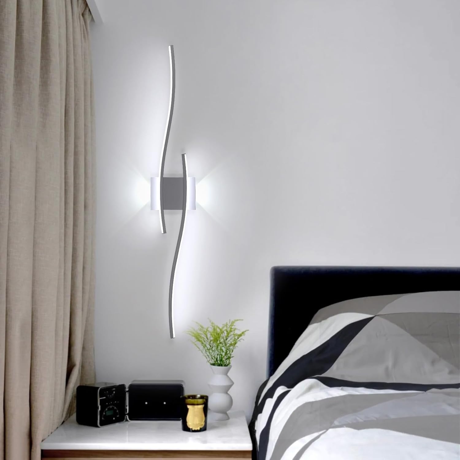 Wall Light - White Aluminium Frame, White Light