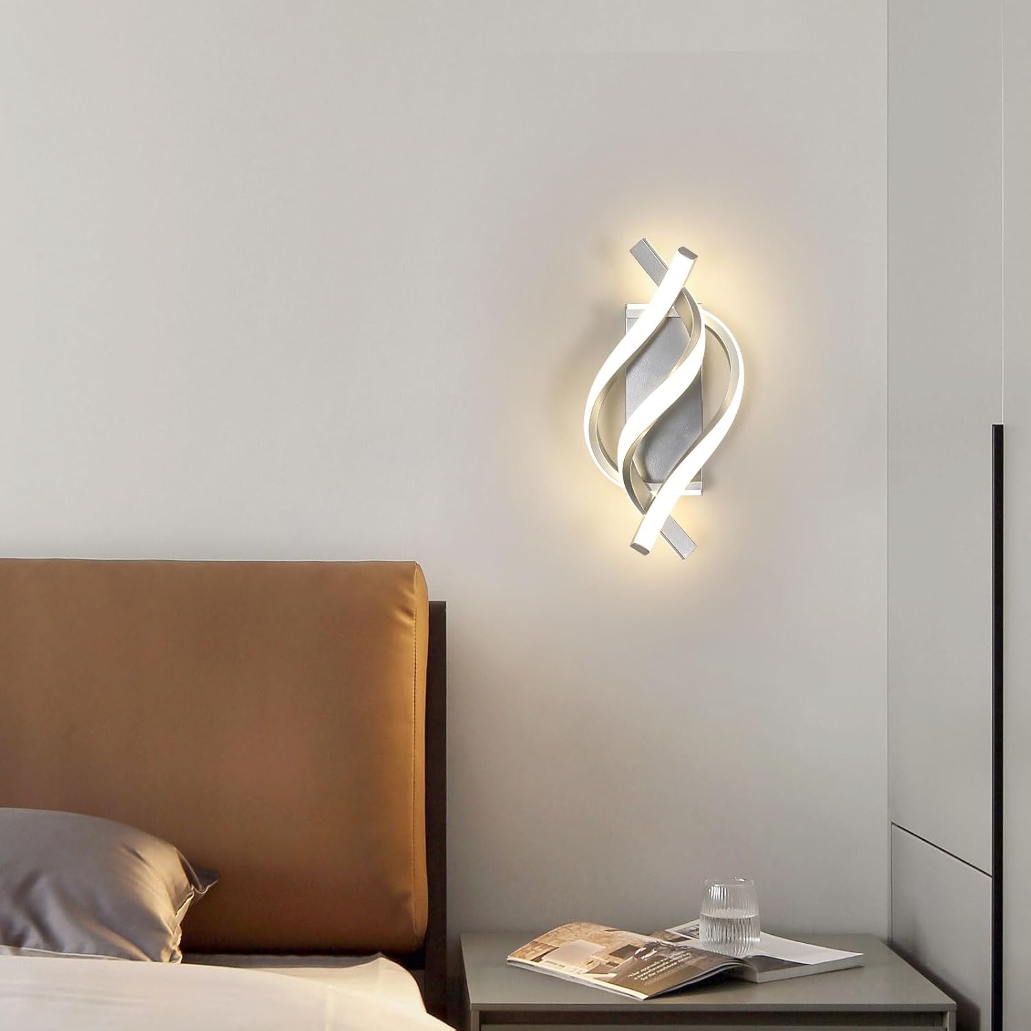 Wall Light - Silver Aluminium Frame, Natural Light