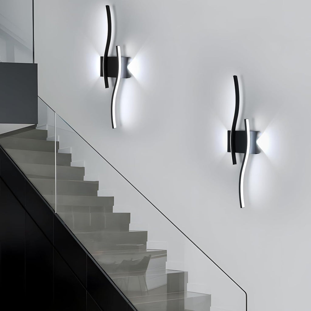 Wandleuchte - schwarzer Aluminiumrahmen, weißes Licht