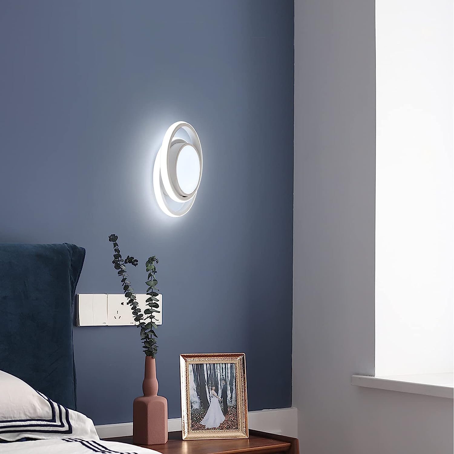 Ceiling Light - White Aluminium Frame, White Light
