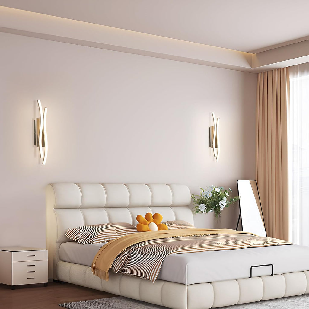 Wall Light - Silver Aluminium Frame, Warm Light
