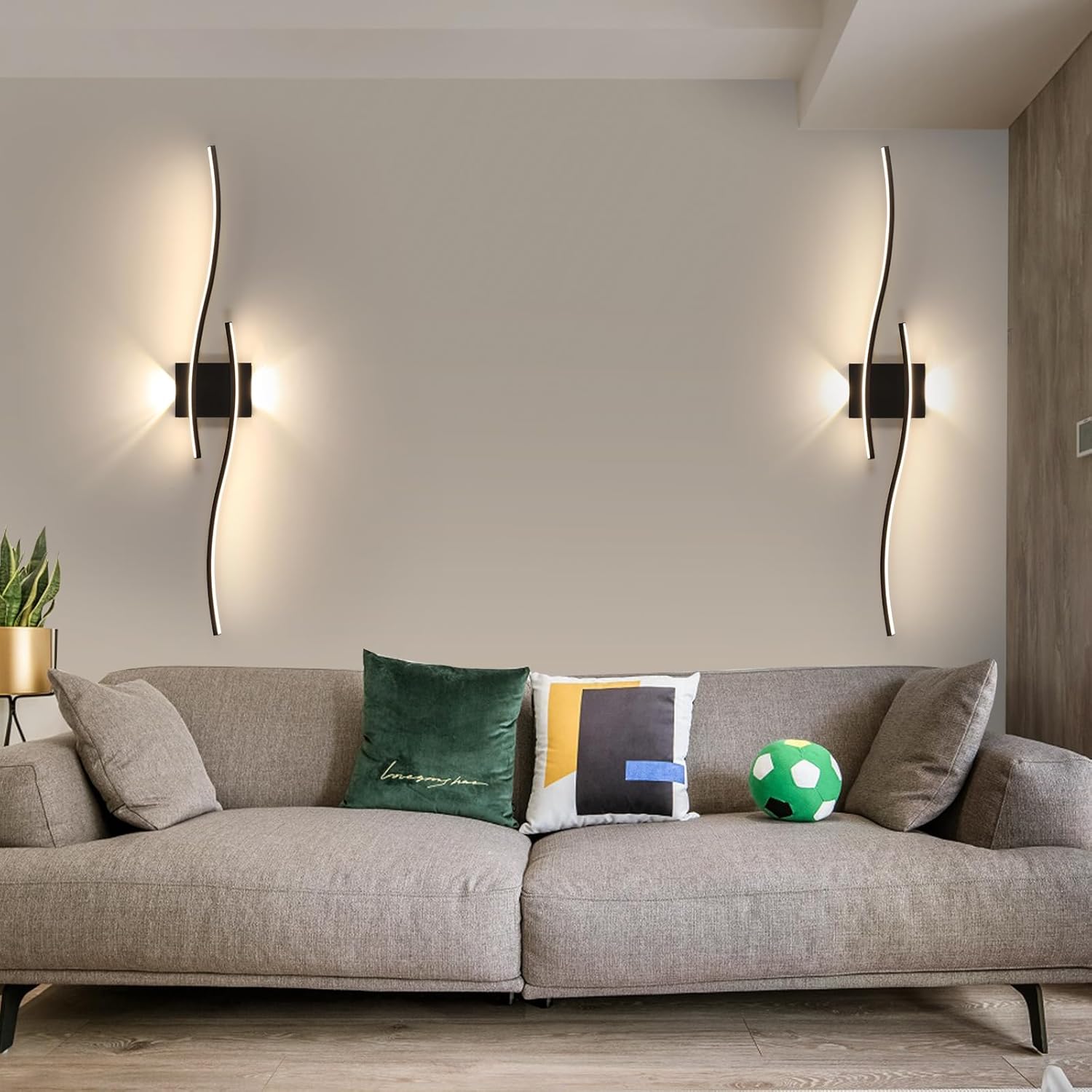 Wall Light - Black Aluminium Frame, Natural Light