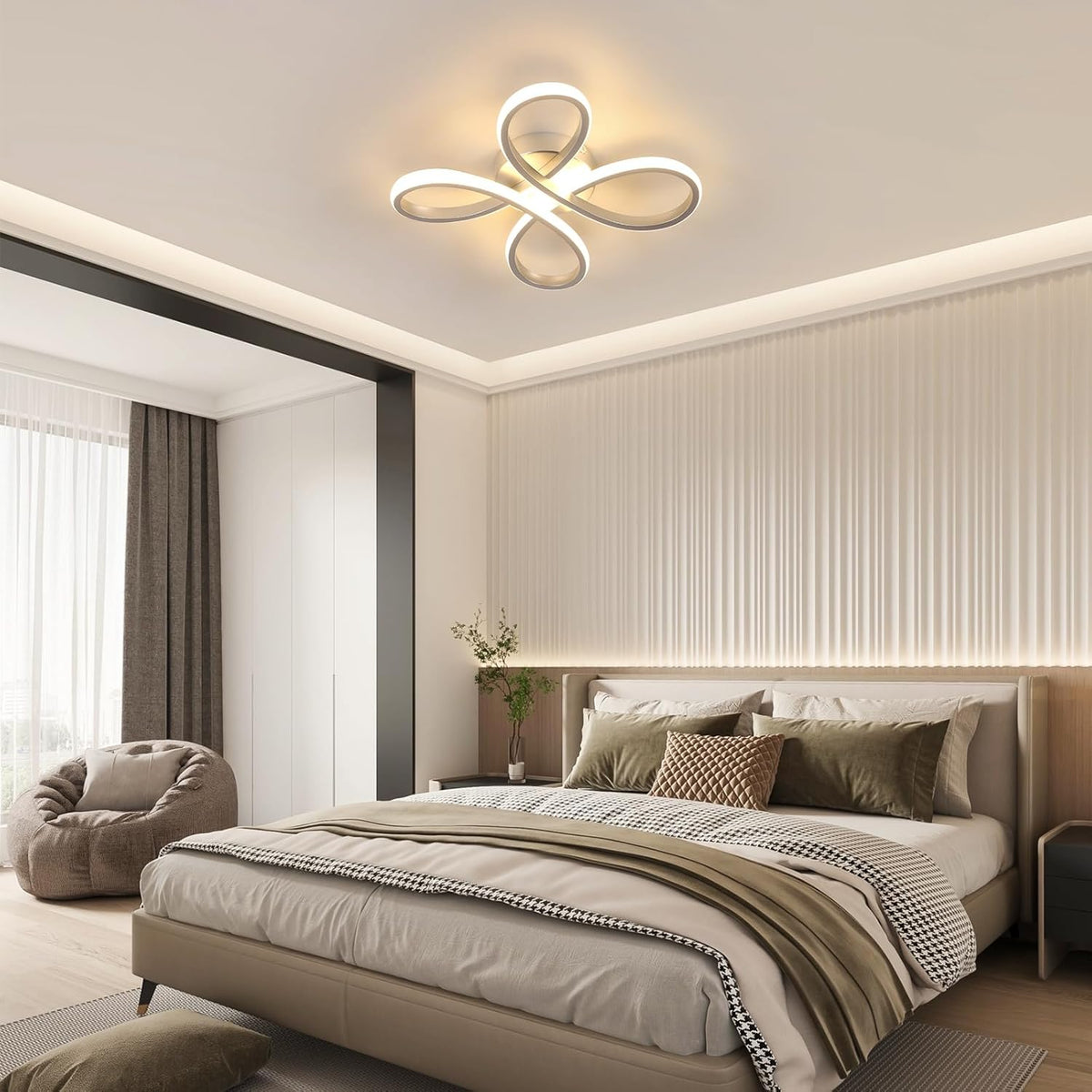 Ceiling Light - Silver Aluminium Frame, Warm Light