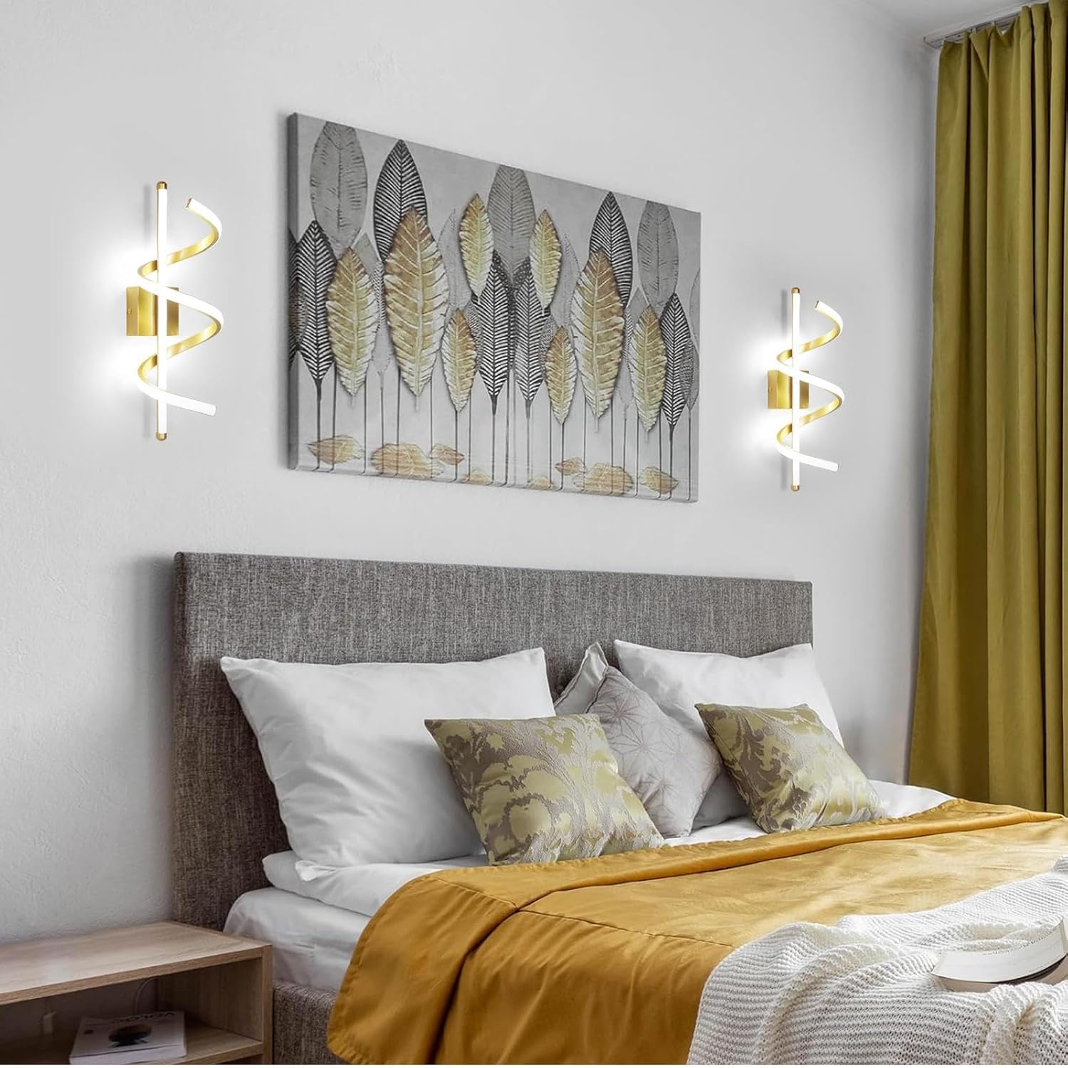 Wall Light - Gold Aluminium Frame, White Light