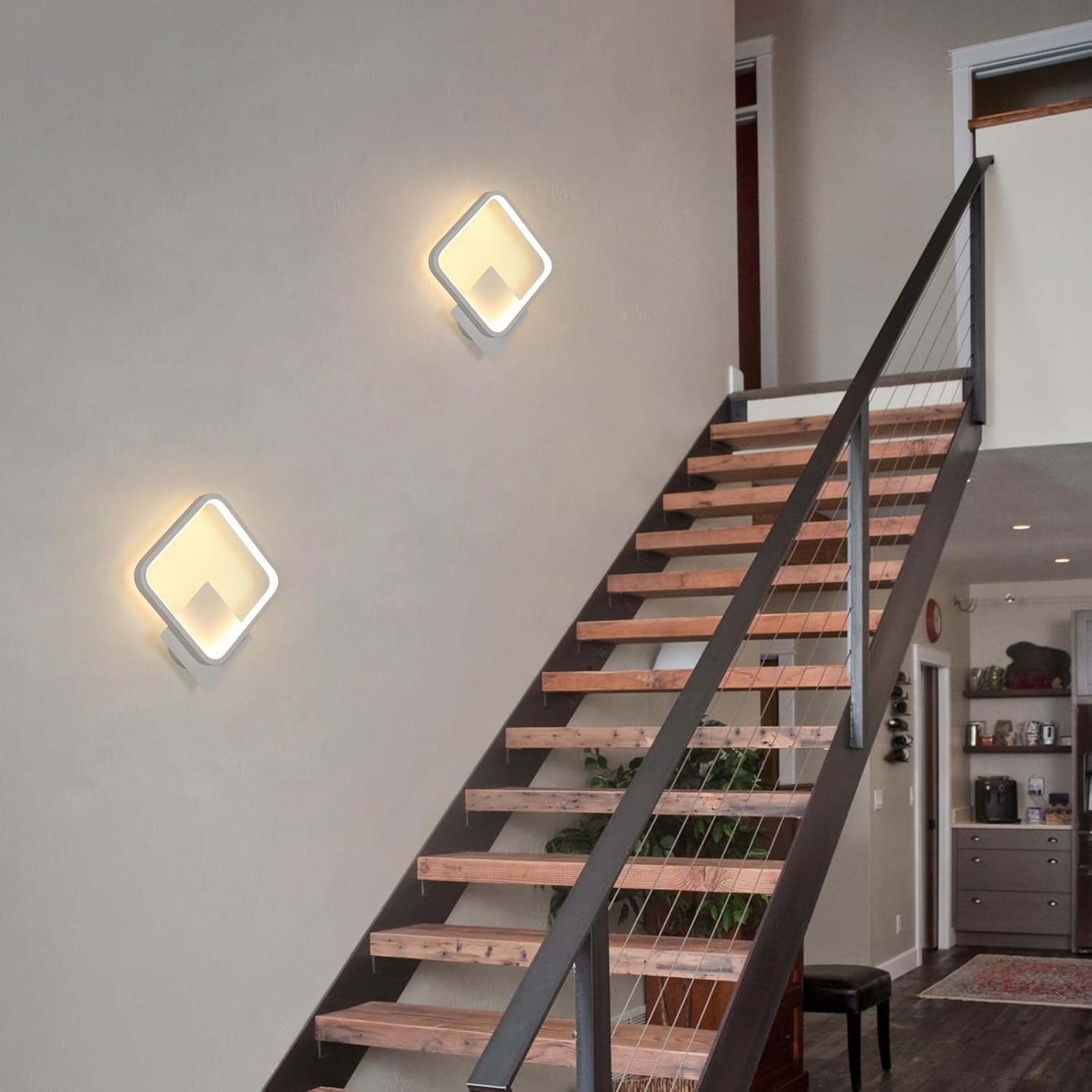 Wandleuchte – Weißer Aluminiumrahmen, warmes Licht