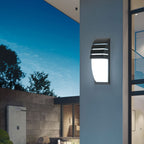 Wandleuchte – Schwarzer Aluminiumrahmen, weißes Licht