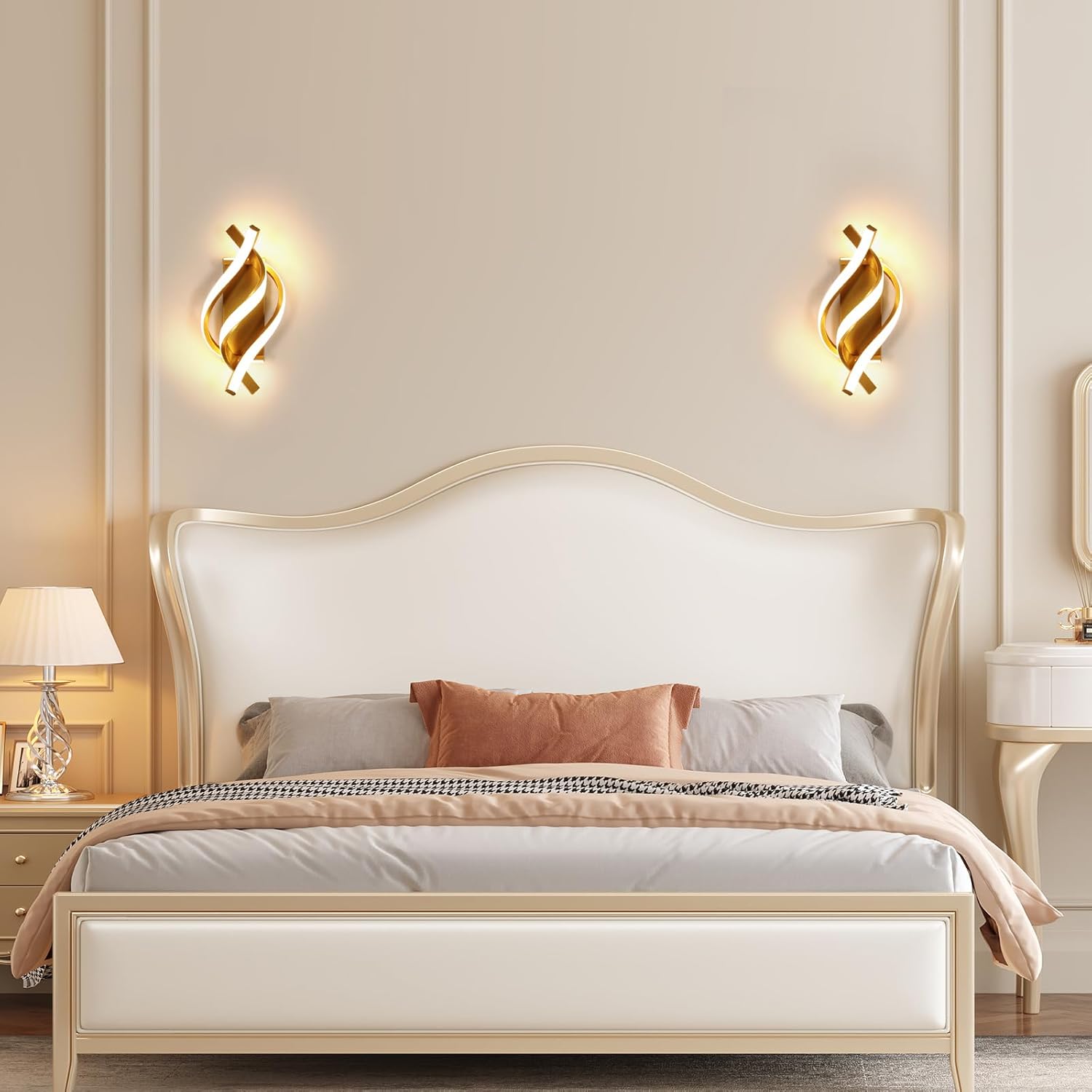 Wall Light - Gold Aluminium Frame, Warm Light