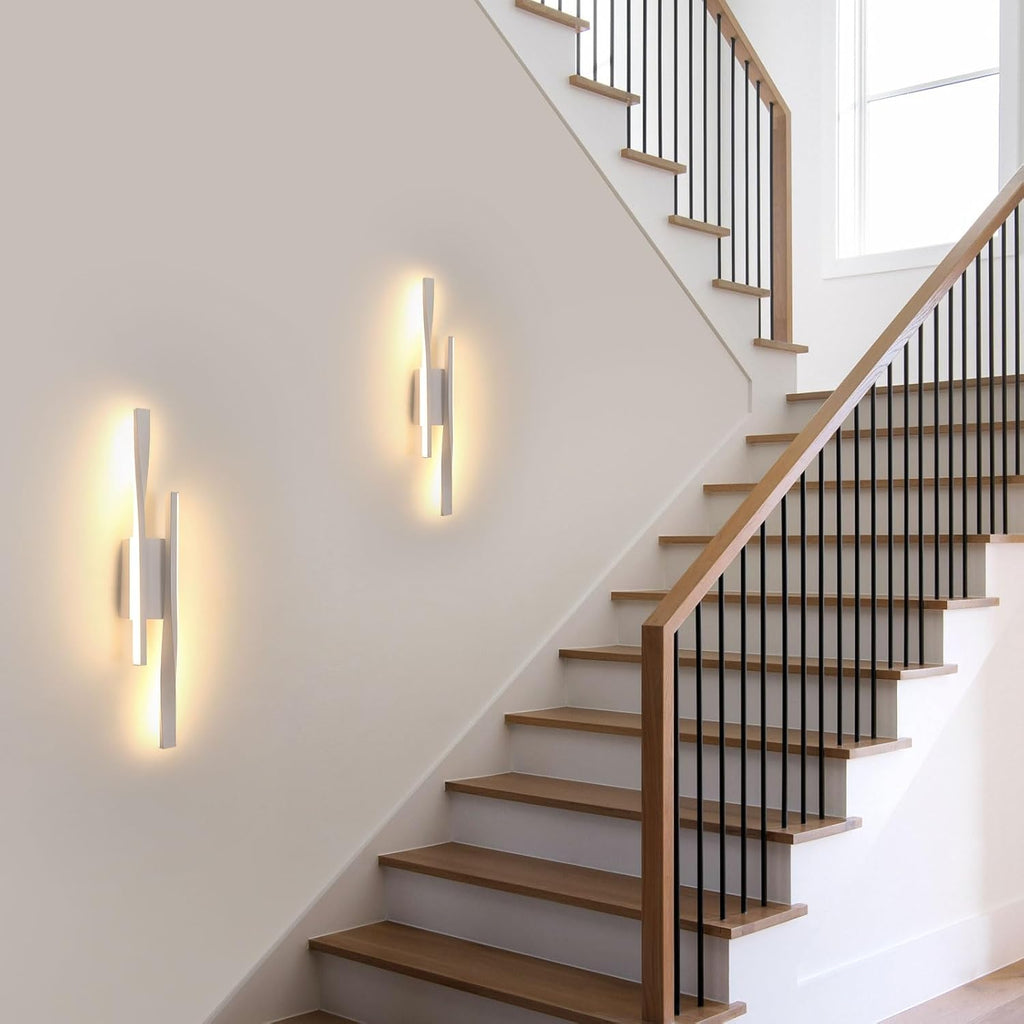 Wandleuchte – Weißer Aluminiumrahmen, warmes Licht