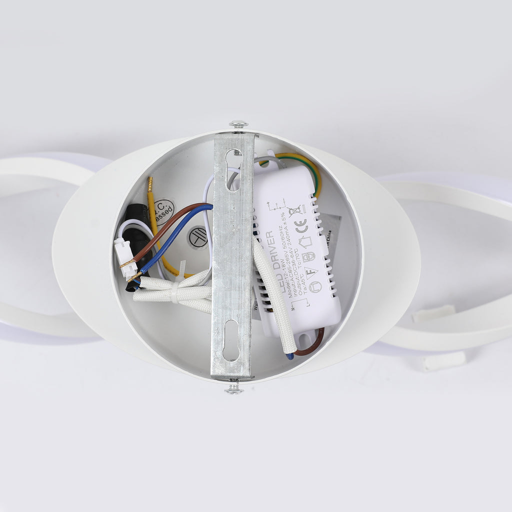 Wandleuchte – weißer Aluminiumrahmen, weißes Licht