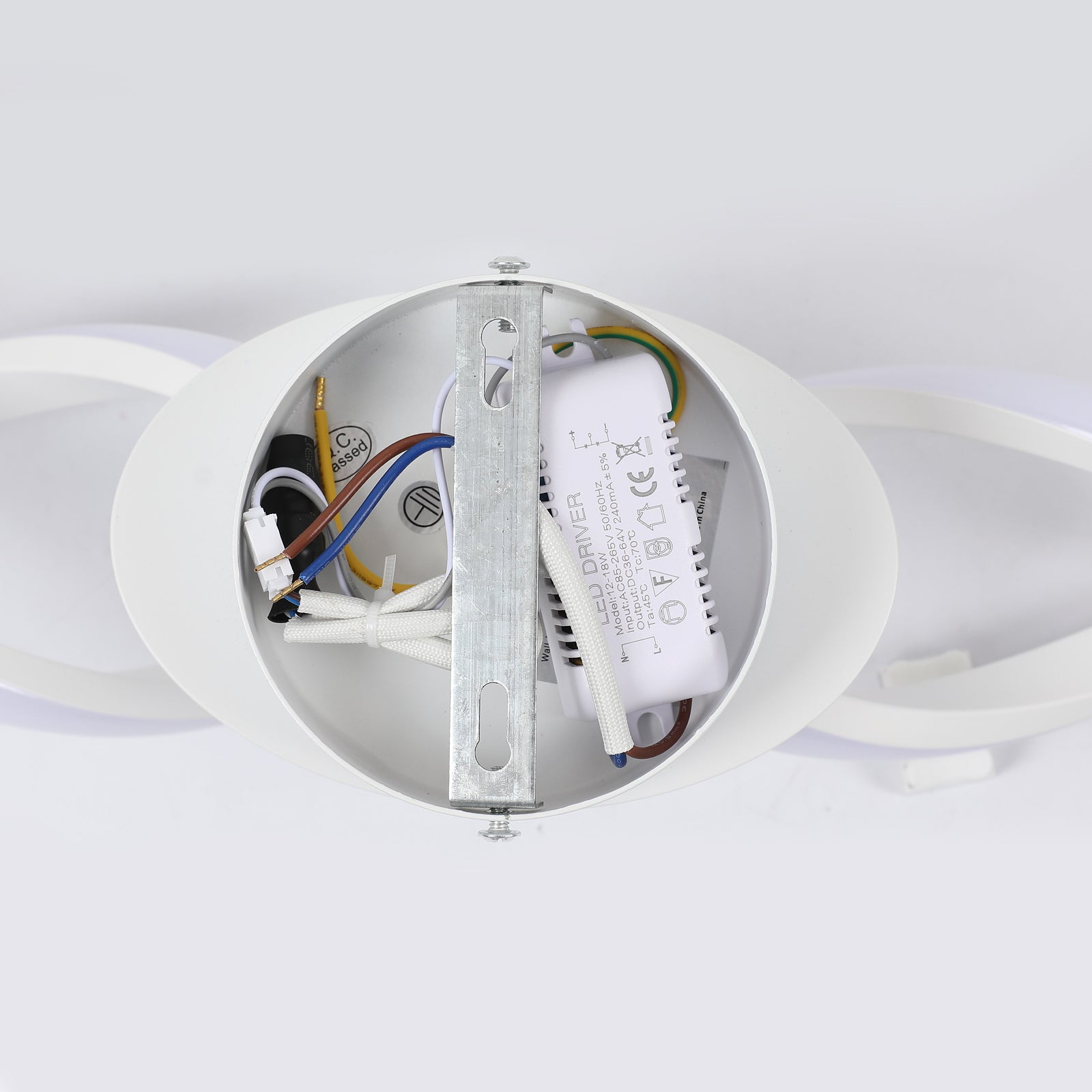 Wandleuchte – weißer Aluminiumrahmen, weißes Licht