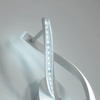 Wandleuchte – weißer Aluminiumrahmen, weißes Licht