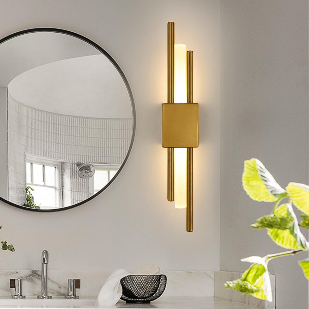 Wandleuchte – goldener Metallrahmen, warmes Licht